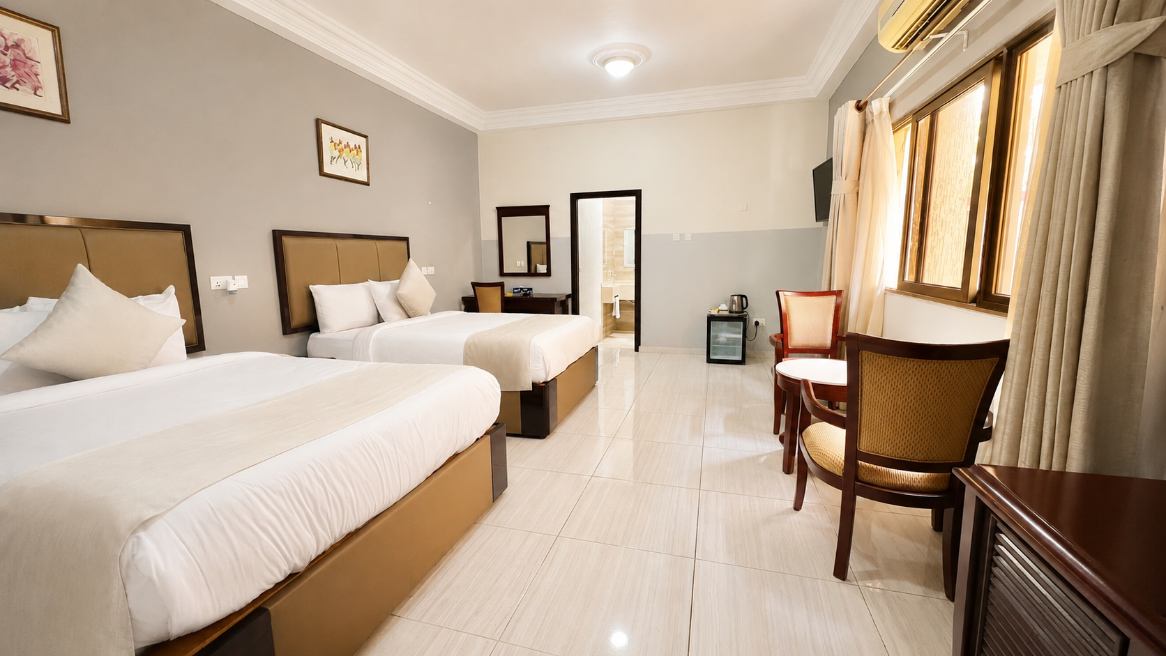 King bed room at Relax Court Hotel